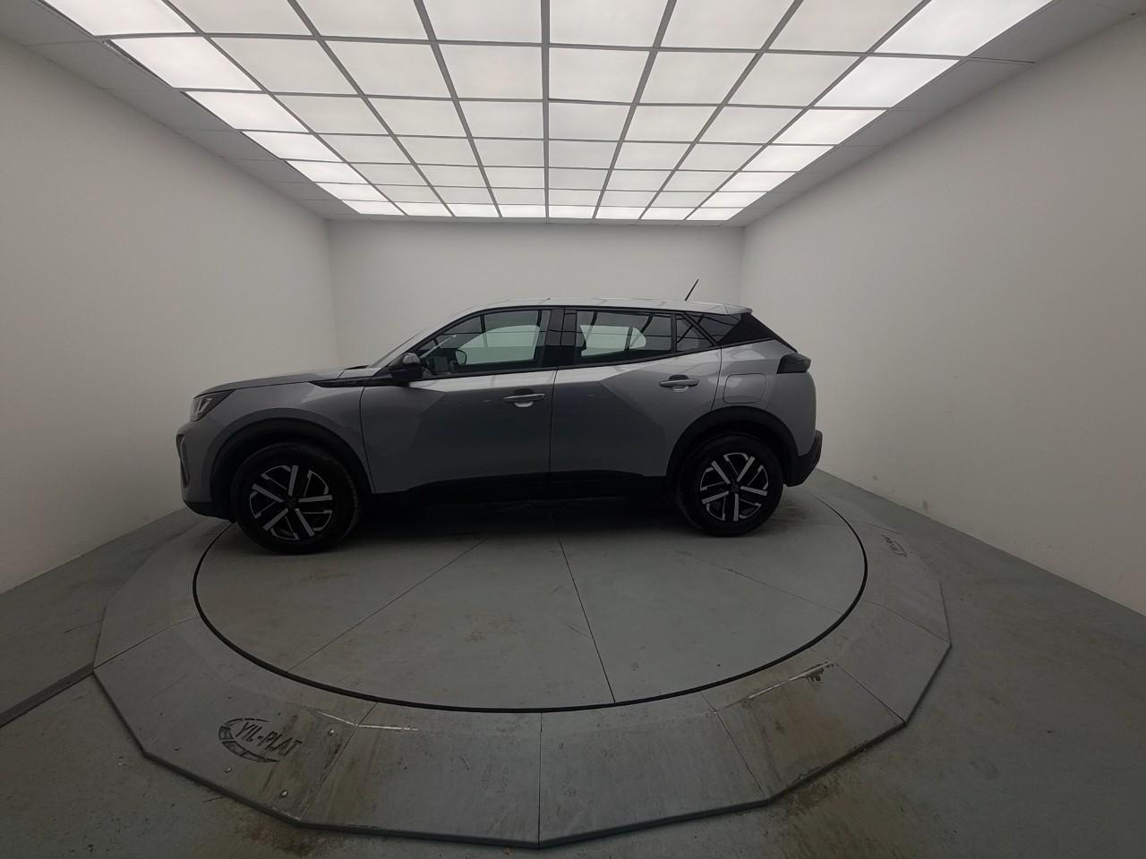 Peugeot 2008 hybrid 145 e-dcs6 style — photo 2