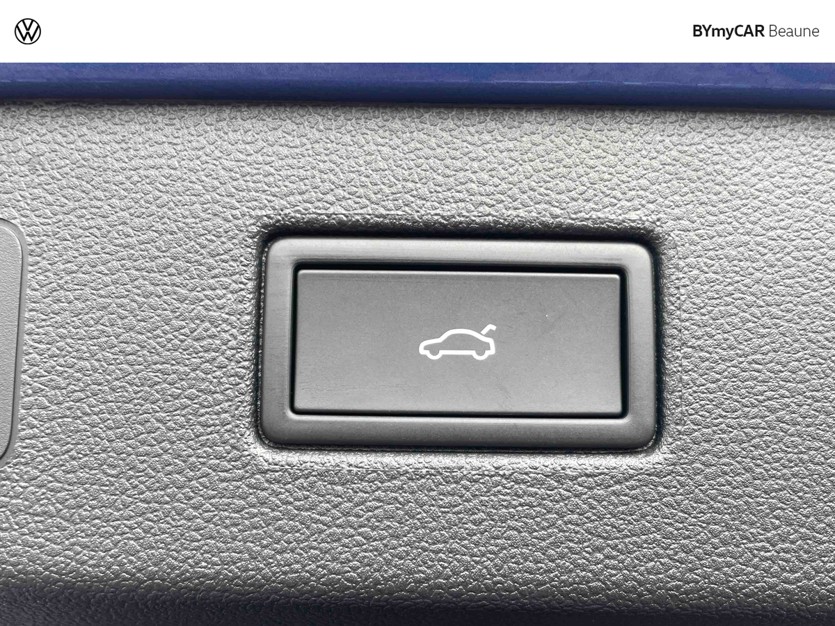 Volkswagen T-Roc 1.5 eTSI Hybrid 150 ch DSG7 — photo 15