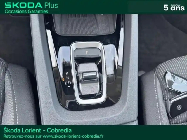 Skoda Octavia combi 2.0 tdi scr 150ch selection dsg7 — photo 12