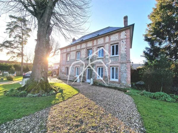 Maison 8 pièces 297 m²