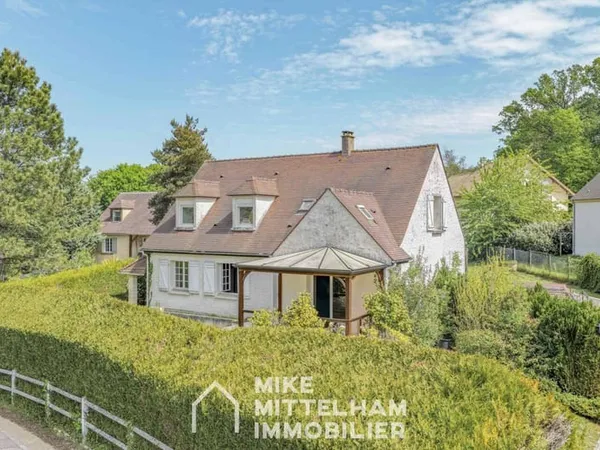 Maison 6 pièces 190 m²