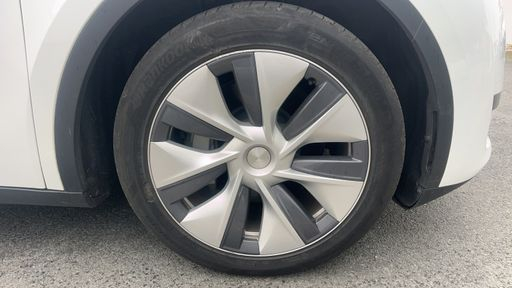 Tesla Model Y 295 - Rwd – 2023 – 42151 km – Électrique – Boîte Automatique — photo 13