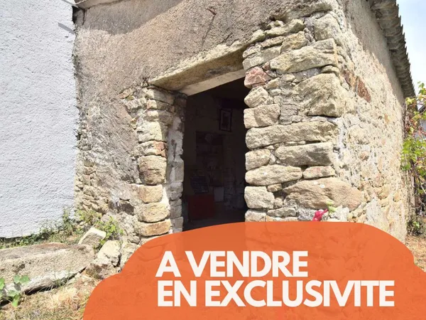 Parking/box 24 m² Saint-Hilaire-de-Clisson