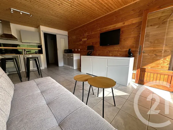 Studio 1 pièce 25 m²