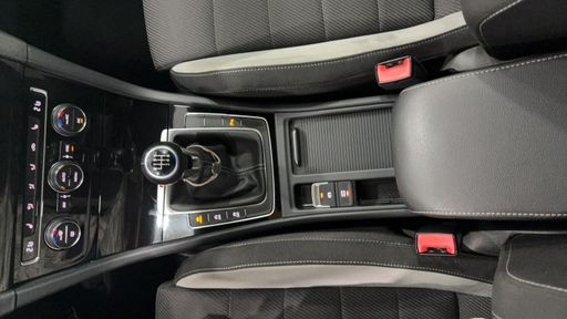 Volkswagen Golf 2.0 TSI 300 4Motion - R – 2015 – 117385 km – Essence – Boîte Manuelle — photo 5