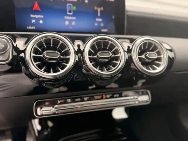 Mercedes Classe A 180 d amg line — photo 15
