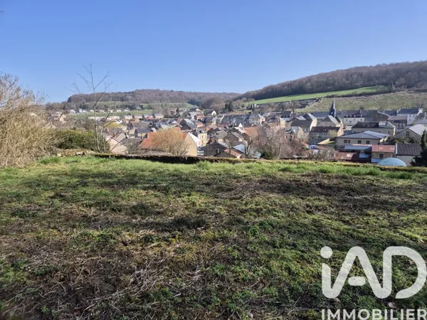 Terrain 619 m²