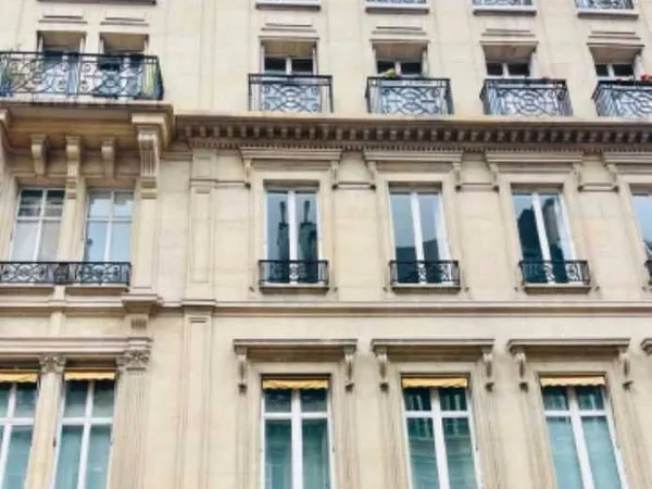 Bureaux 198 m²