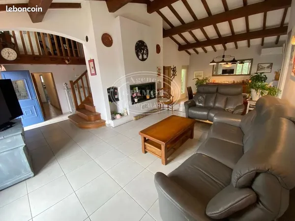 Villa 5 pièces 135 m²
