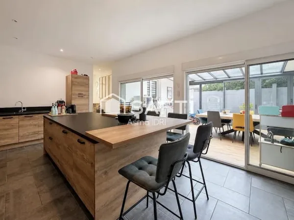 Maison 6 pièces 165 m²