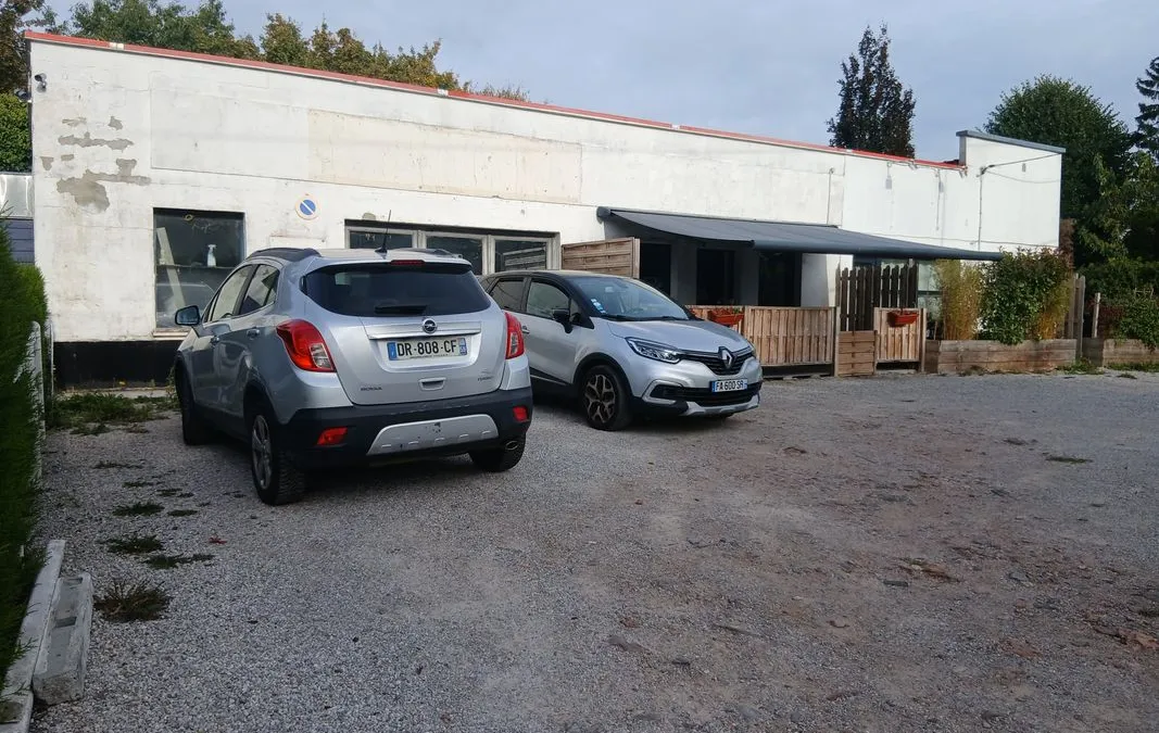 Photo 1