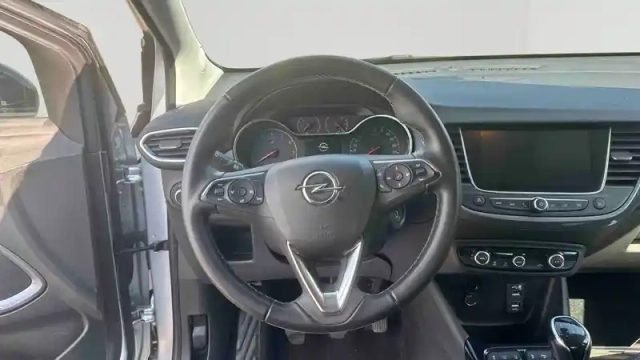 Opel Crossland 1.2 turbo 110 ch bvm6 — photo 12