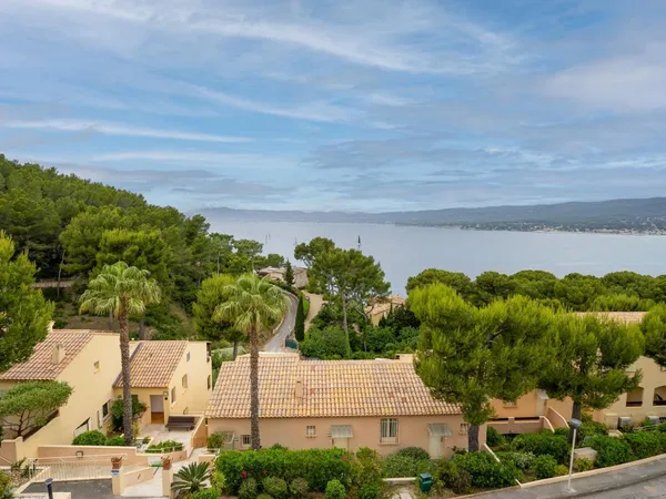 3 pièces avec terrasse - Domaine privé de La Madrague - Saint-Cyr-sur Mer