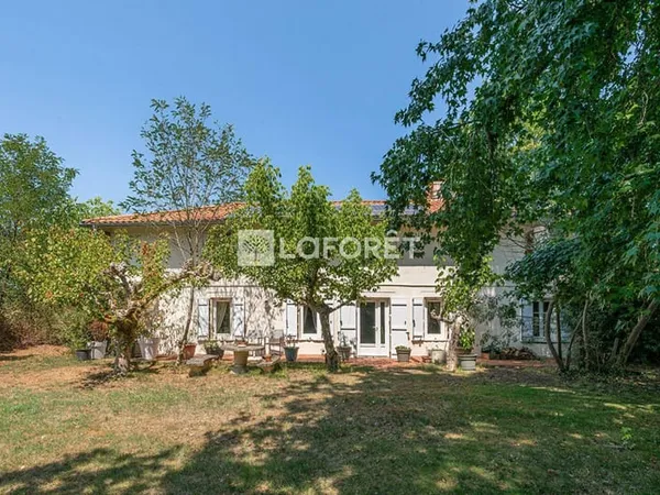 Maison 6 pièces 179 m²