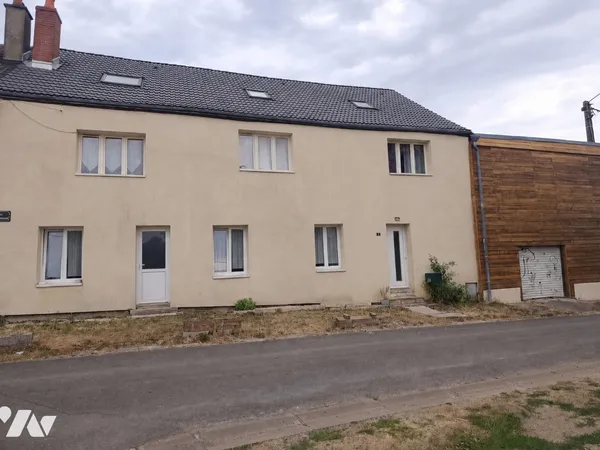 Maison 10 pièces 285 m²