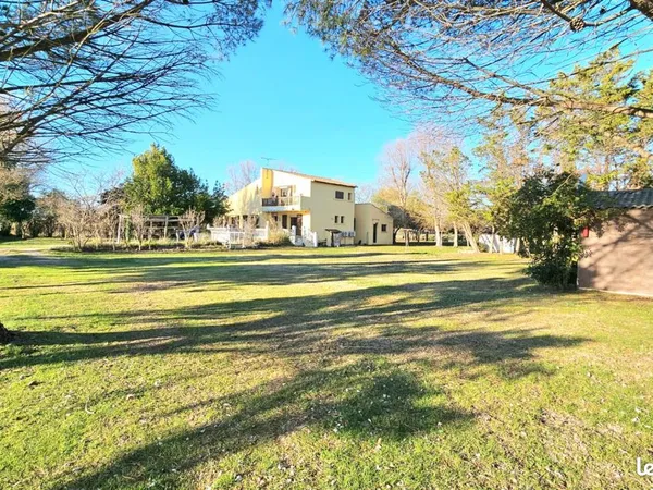 Maison 7 pièces 145 m²