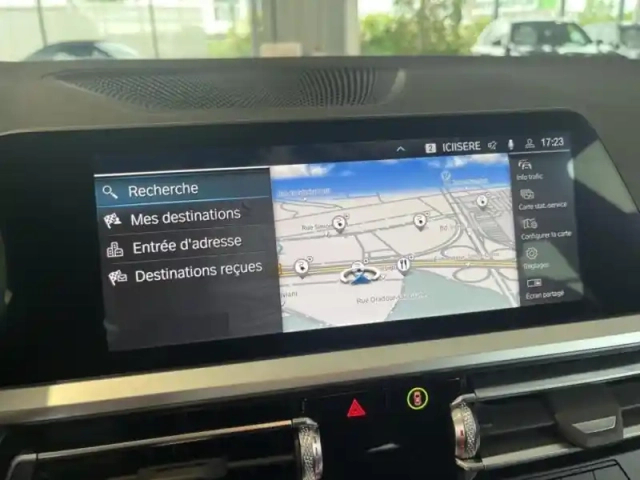 Bmw Serie 3 série 3 330ea xdrive 292ch m sport — photo 11