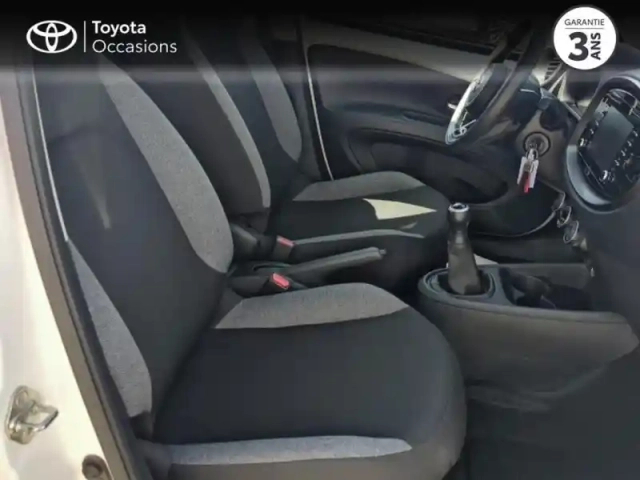 Toyota Aygo X 1.0 vvt-i 72ch dynamic — photo 6