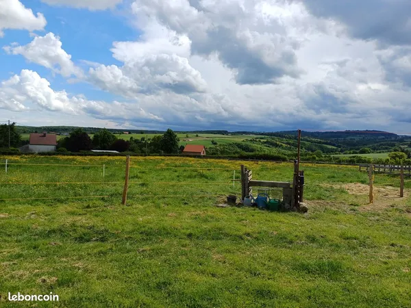 Besoin de changer d'air ? Maison + gîte sur près d'1 hectare de nature
