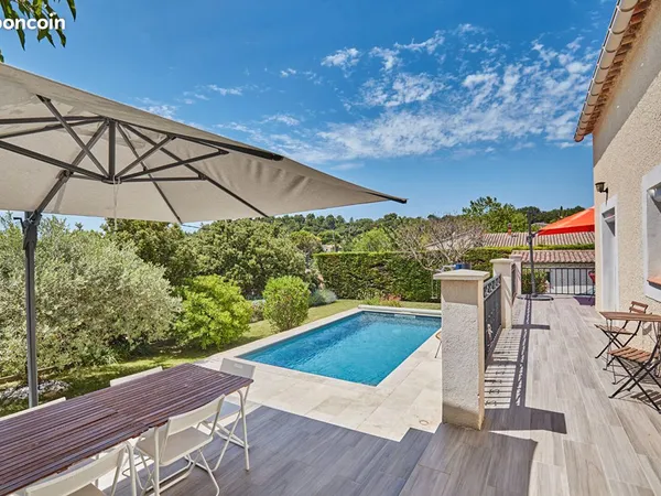 Maison 6 pièces 185 m²