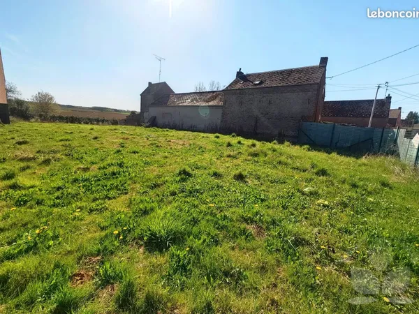 Terrain 682 m² Clary