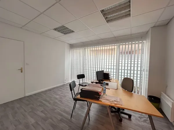 Bureau 50m2 - Moyeuvre-Grande