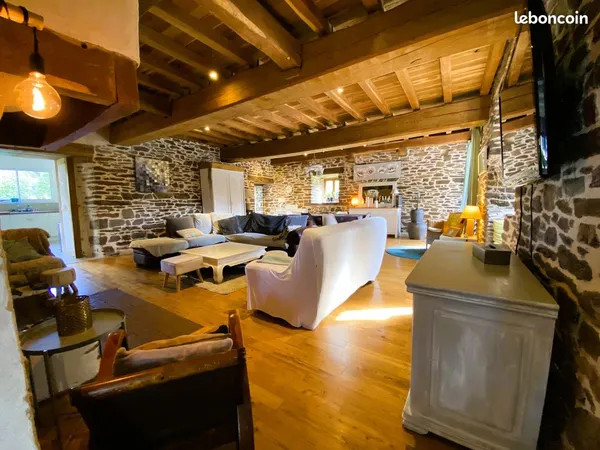 Maison 8 pièces 230 m²