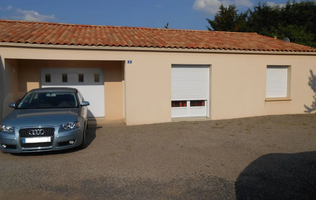 Photo 1