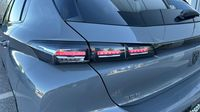 Peugeot 308 1.5 BlueHDi 130ch S&S Allure EAT8 — photo 17