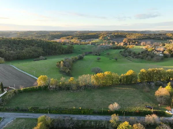 Vends terrain 1800m²