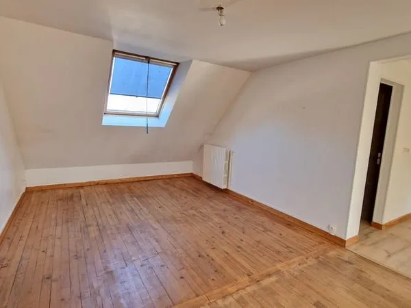 BRETEUIL - plein centre ville : BEL APPARTEMENT T3