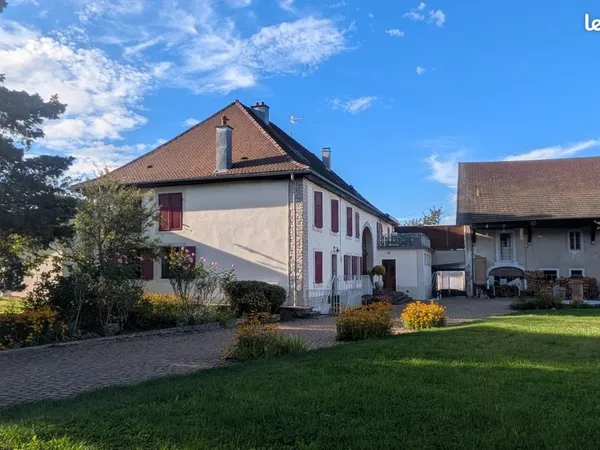 Maison 221 m²