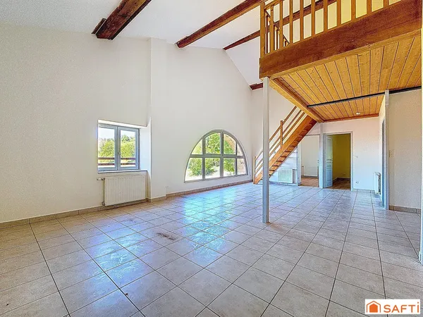 Appartement de charme avec jardin privatif au coeur de Chessy-les-Mines