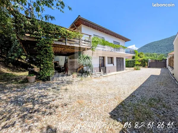 Maison 6 pièces 153 m²