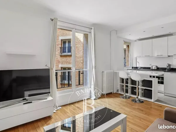 Studio 1 pièce 32 m²