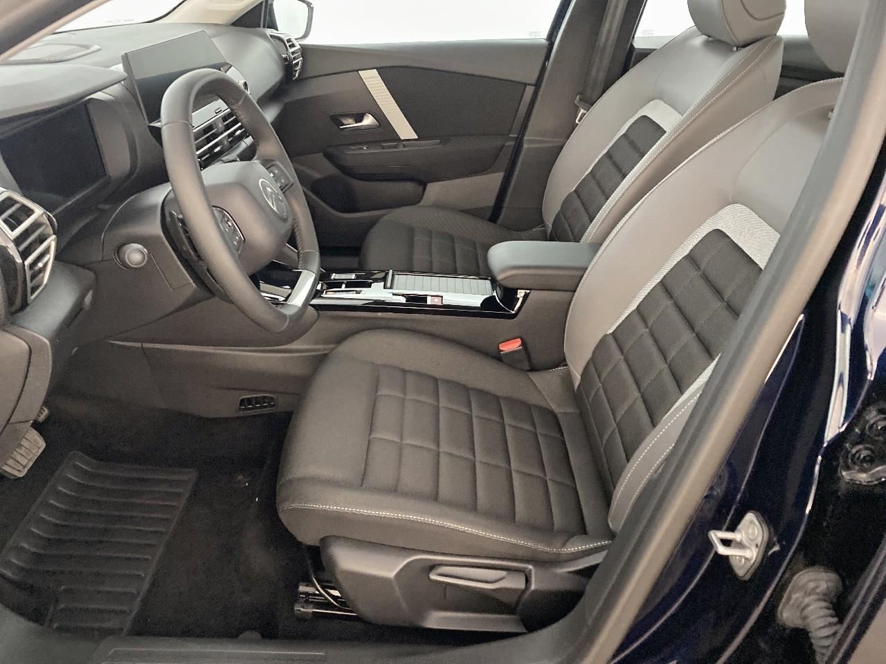 Citroën C4 X hybride 145 ch e-dcs6 plus — photo 9