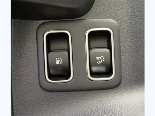 Mercedes Gla 250 e hybrid eq amg line — photo 10