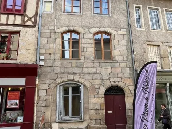 Maison 7 pièces 222 m²