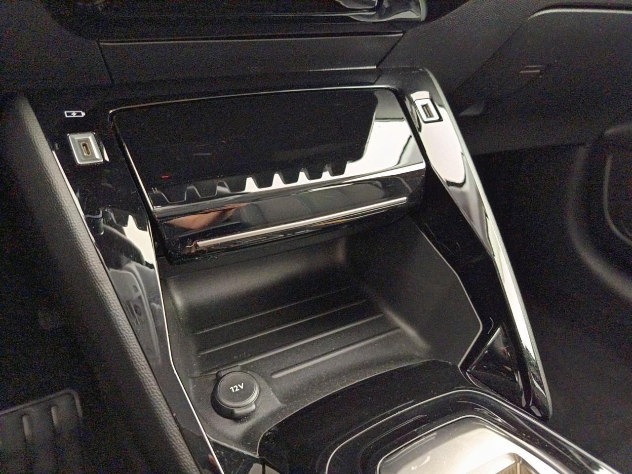 Peugeot 208 electrique 50 kwh 136ch allure — photo 28
