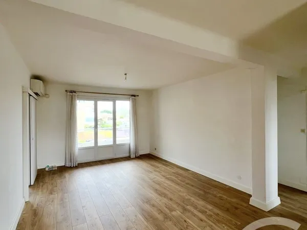 Appartement 4 pièces 79 m²