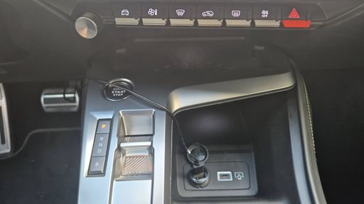 Peugeot 408 1.6 THP 225 Hybrid e-EAT8 - GT – 2022 – 58085 km – Hybride rechargeable – Boîte Automatique — photo 35