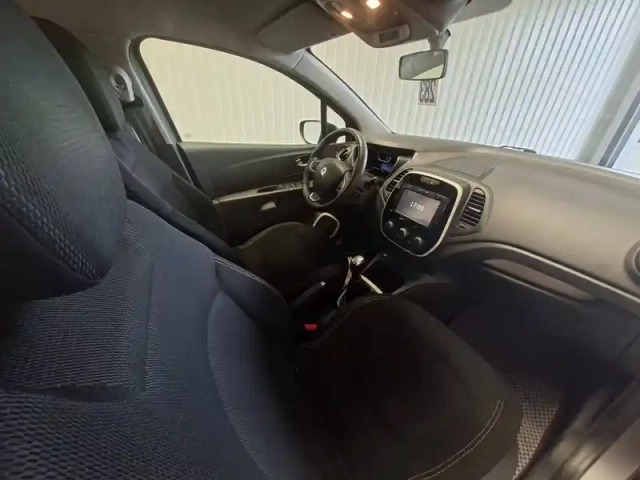 Renault Captur dci 90 e6c — photo 30