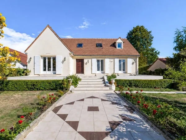 Maison familiale sur un terrain de 1000 m²