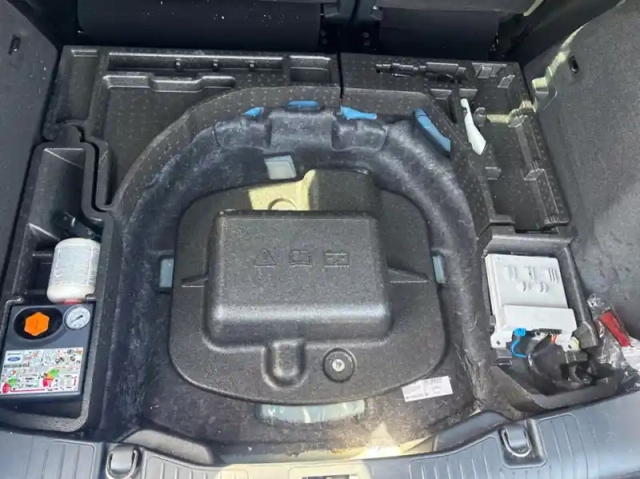 Ford Kuga 2.5 duratec 243ch hybride rechargeable st-line x powershift — photo 29