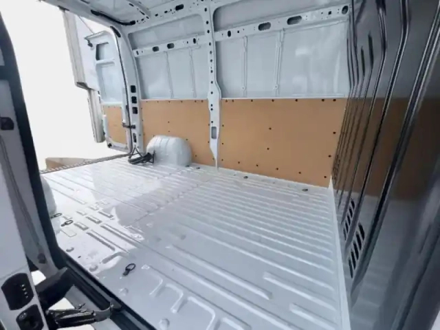Renault Master fg f3500 l2h2 e-tech 130ch advance autonomie urbaine — photo 12