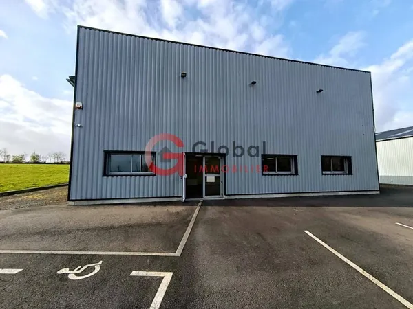 Local commercial 750 m²
