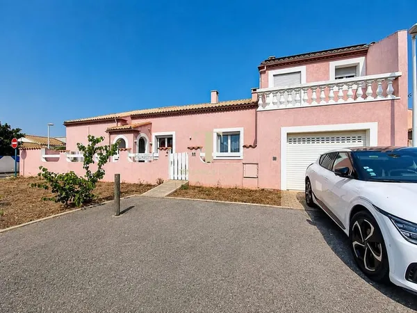GRUISSAN - Secteur La Sagne - Élégante villa familiale à