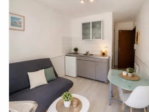 à vendre - studio à bandol - emplacement privilégié - idéal investissement locatif