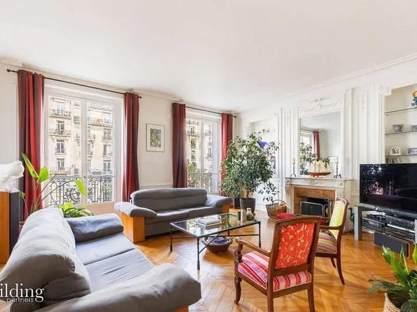 Appartement 7 pièces 221 m²