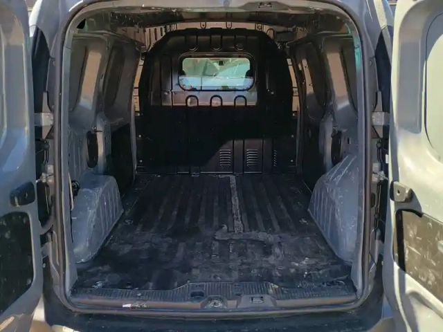 Renault Express Van blue dci 95 — photo 13